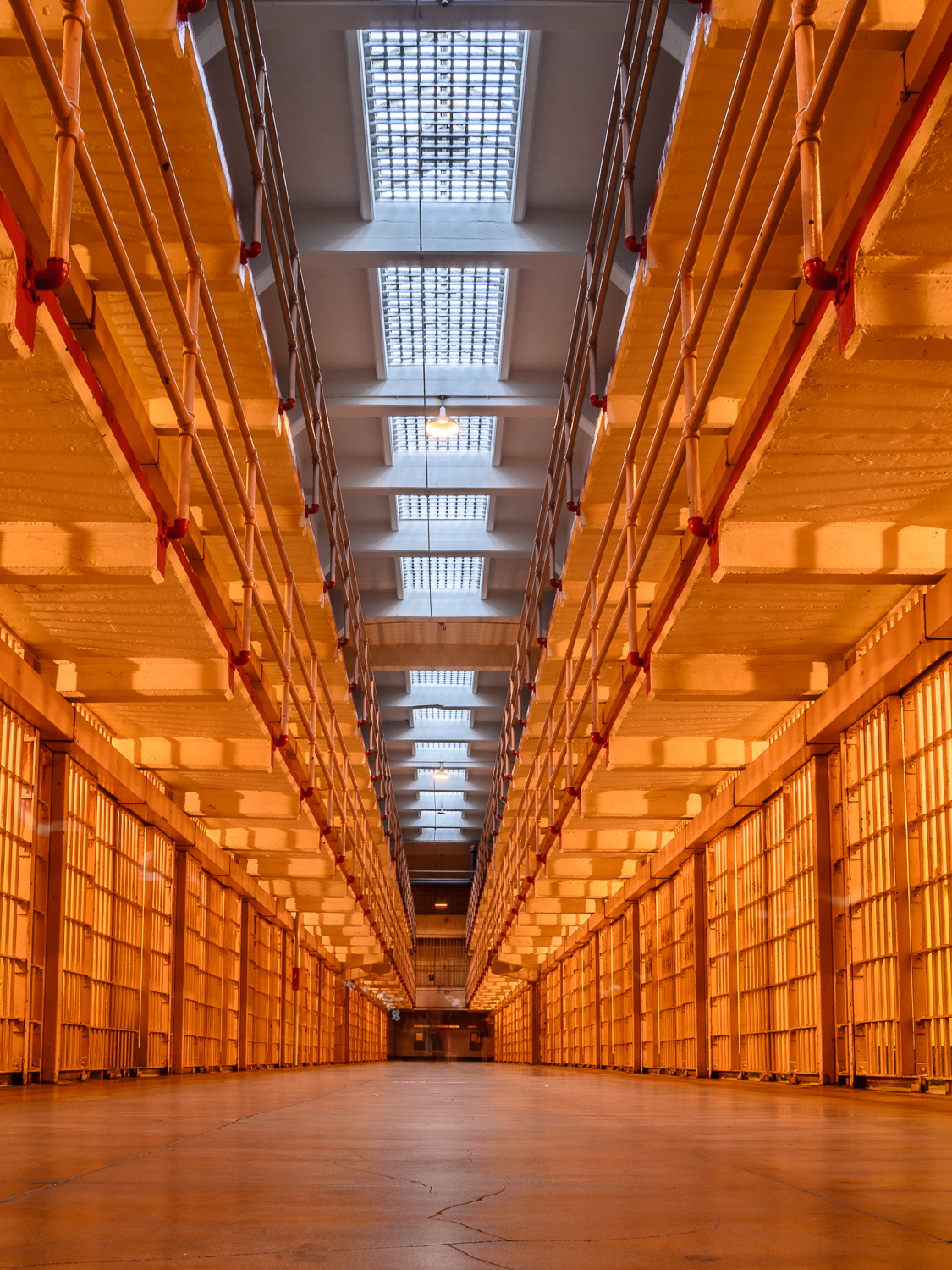 Alcatraz Prison shot with Nikon D7000 with Kit Lens 18-55 3.5-5.6 and the Cullman Magnesit Copter Multiple Tripod